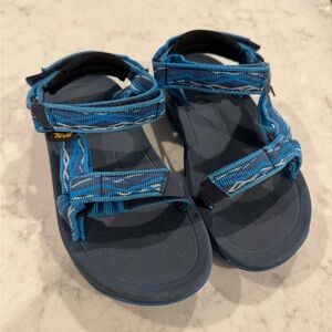 Reva Sandals